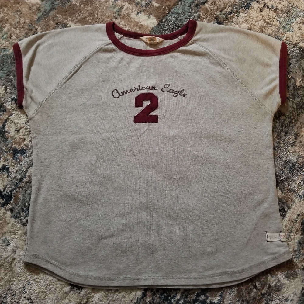 American Eagle AE Outfitters Casual TShirt Top Grey Red Border "2" Large Used